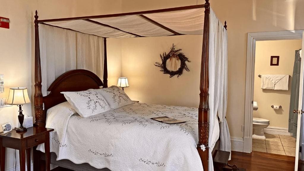Queen Room room - Image 2