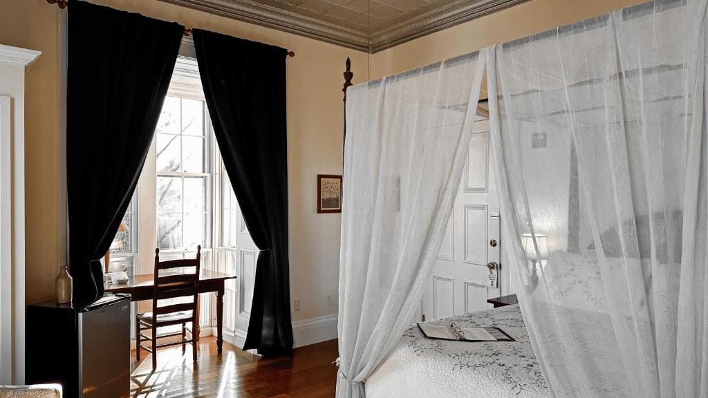 Queen Room room - Image 1