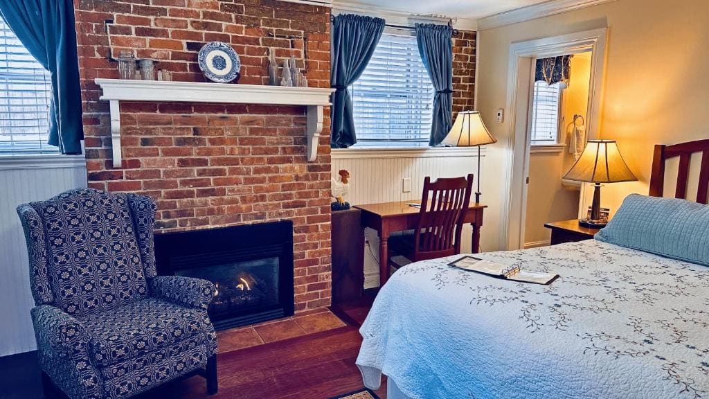 Standard King Room with Kitchenette room - Image 1