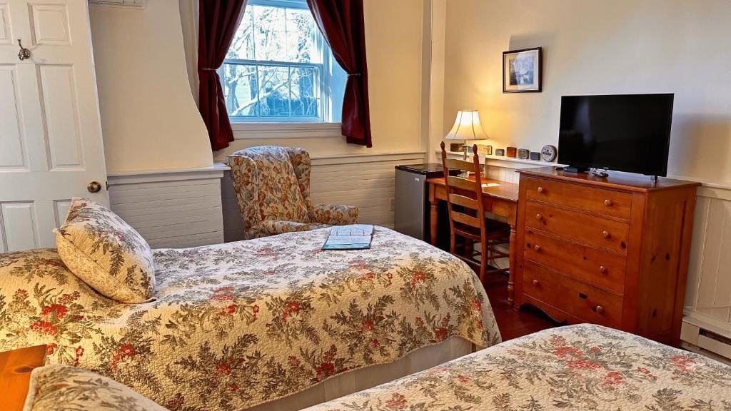 Standard Twin Room room - Image 2