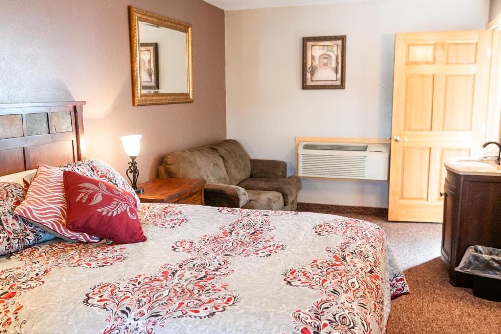Queen Room room - Image 2