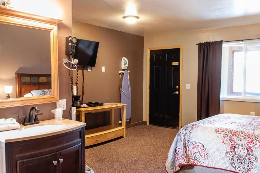 Queen Room room - Image 3