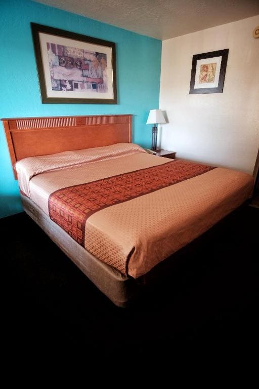 Standard King Room room - Image 2