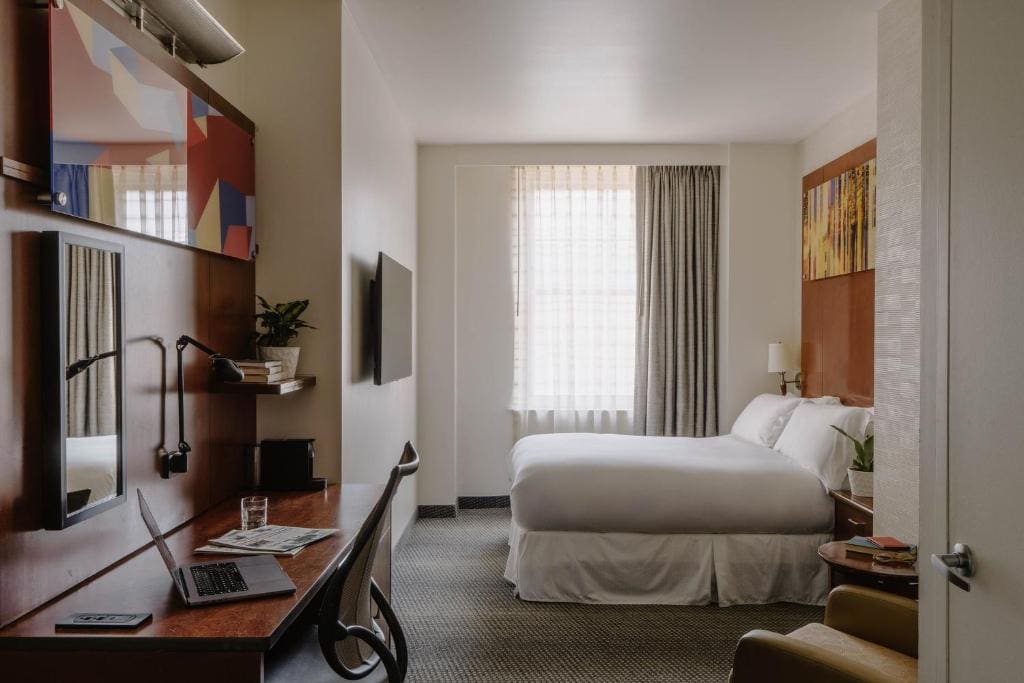 Standard Queen Room room - Image 1