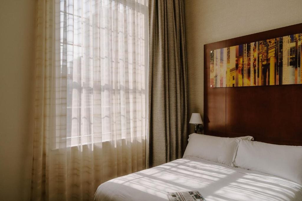 Superior Queen Room with Kitchenette room - Image 3