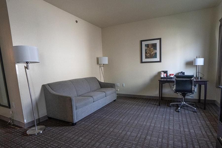 Queen Suite room - Image 3