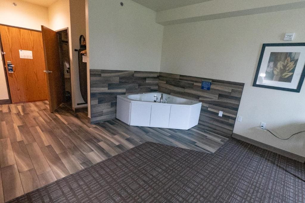 Suite room - Image 2