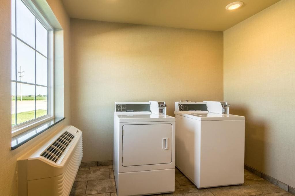 Deluxe King Room room - Image 2