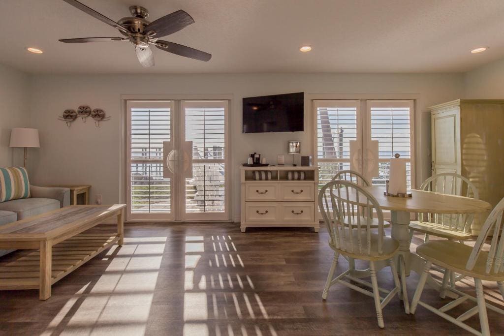 Queen Suite room - Image 3