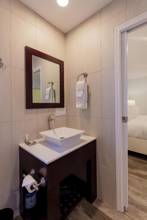 King Room with Pool View room - Image 3