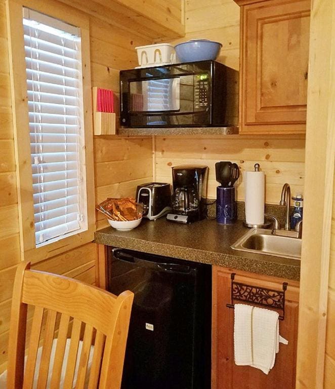 Studio Cabin room - Image 1