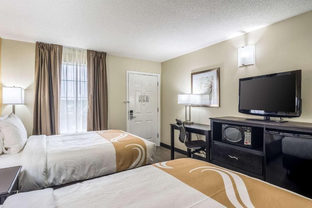 Double Room with Two Double Beds - Non-Smoking room - Image 1