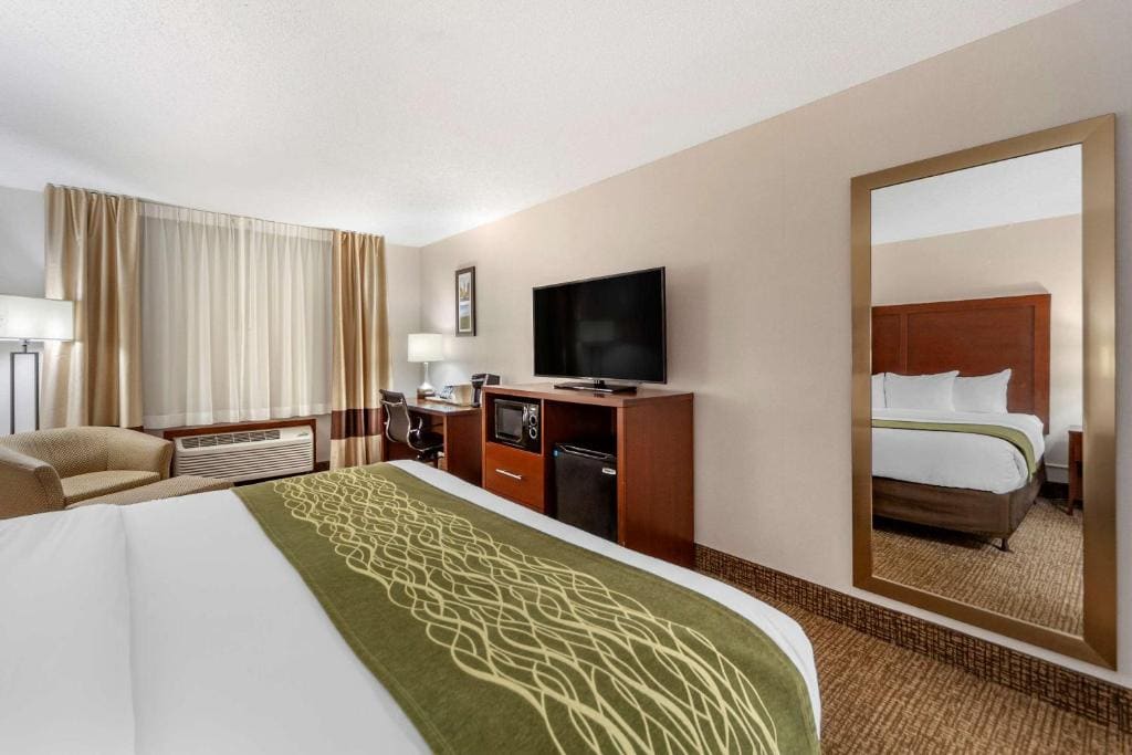 King Room - Non-Smoking room - Image 3