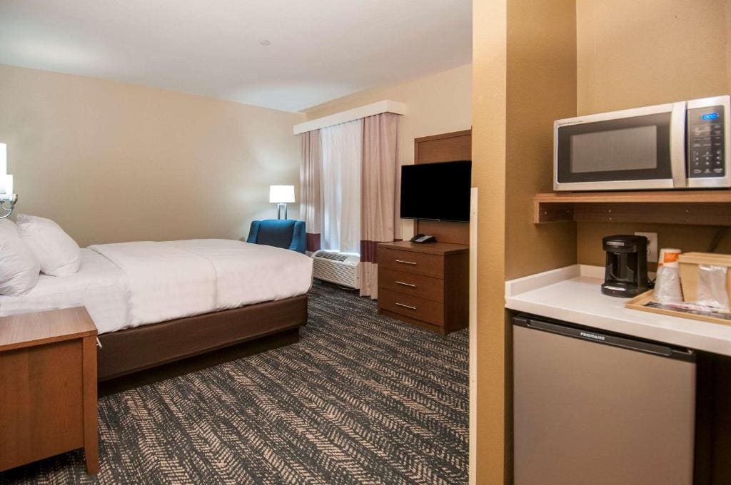 King Room - Non-Smoking room - Image 2