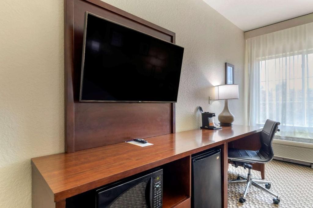 King Room - Non-Smoking room - Image 3