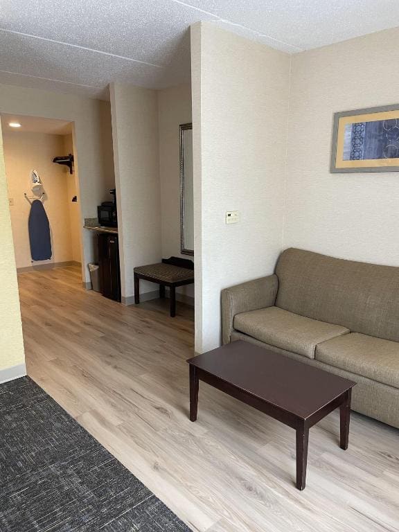 Queen Suite with Two Queen Beds and Sofa Bed - Disability Access/Non-Smoking room - Image 2