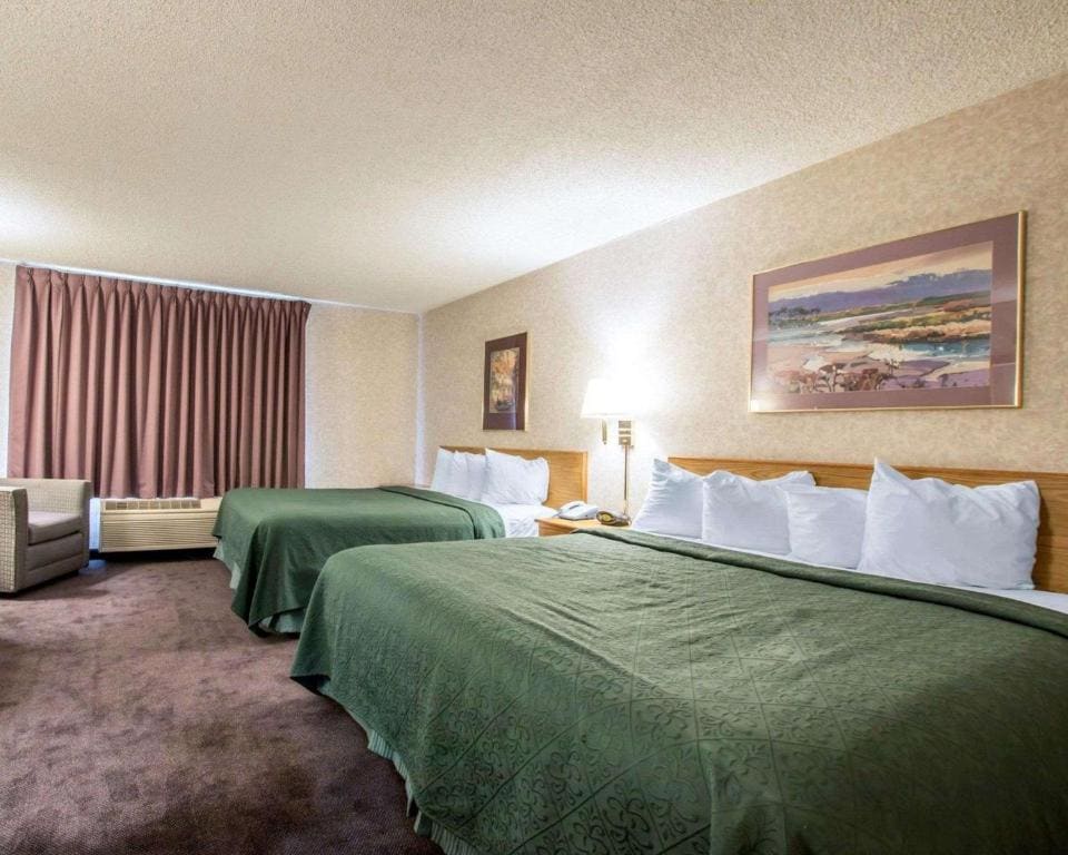 Suite, 2 Queen Beds, Non Smoking room - Image 1