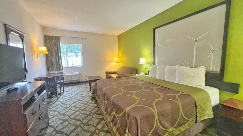 King Room - Non-Smoking room - Image 1
