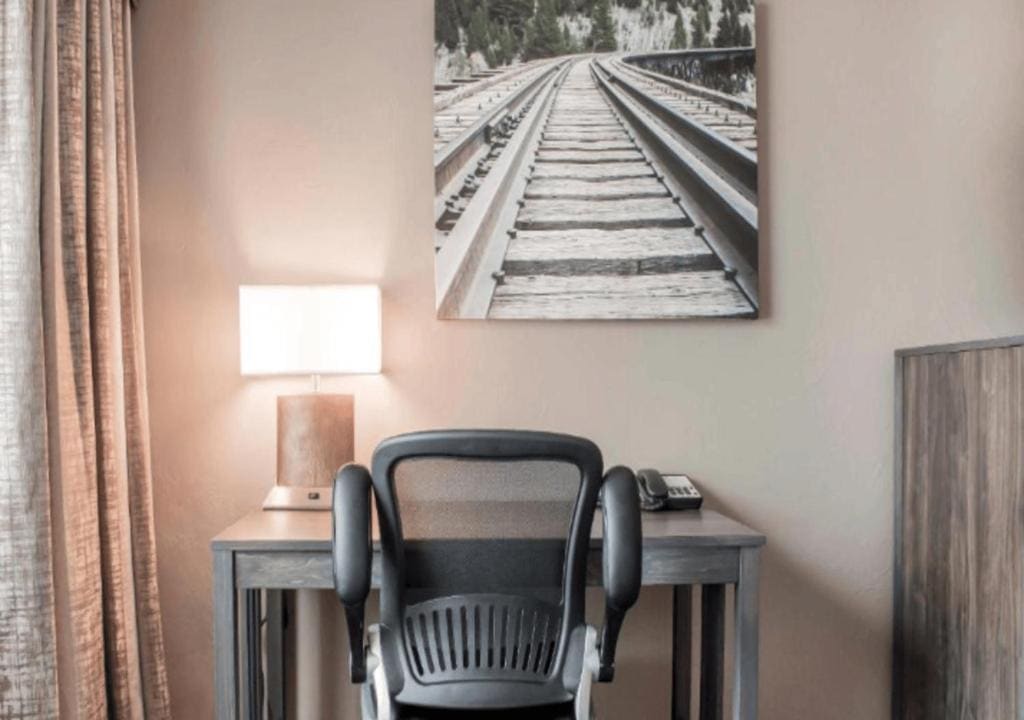 King Room - Accessible/Non-Smoking room - Image 2