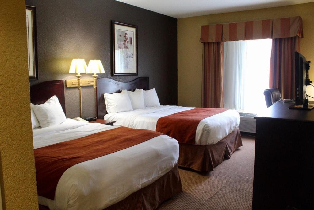 Queen Room with Two Queen Beds room - Image 1