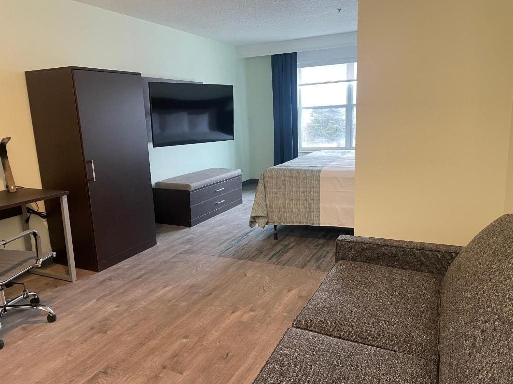 King Studio Suite - Non-Smoking room - Image 1
