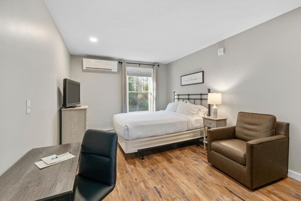Queen Studio room - Image 1