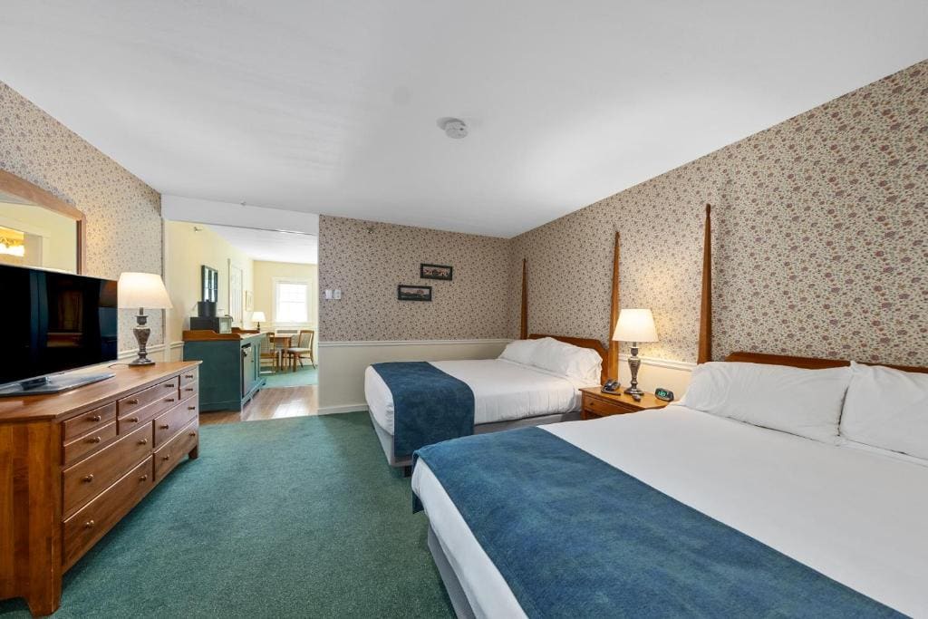 Queen Suite room - Image 1