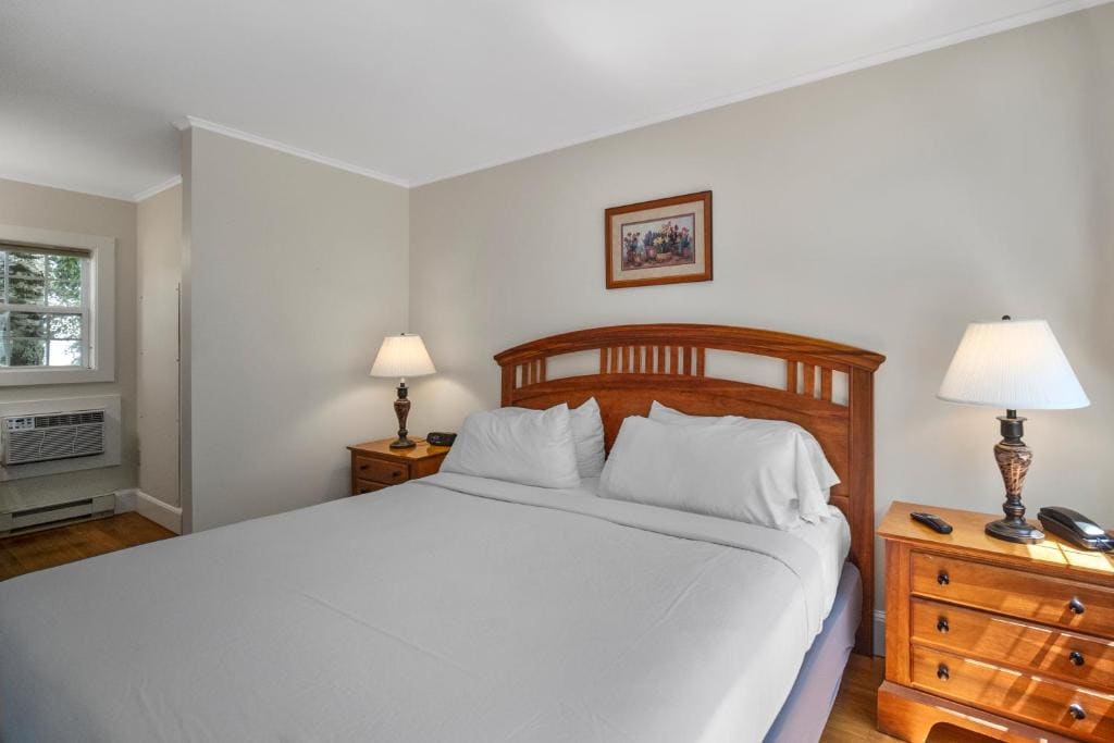 King Cottage with Jacuzzi room - Image 1