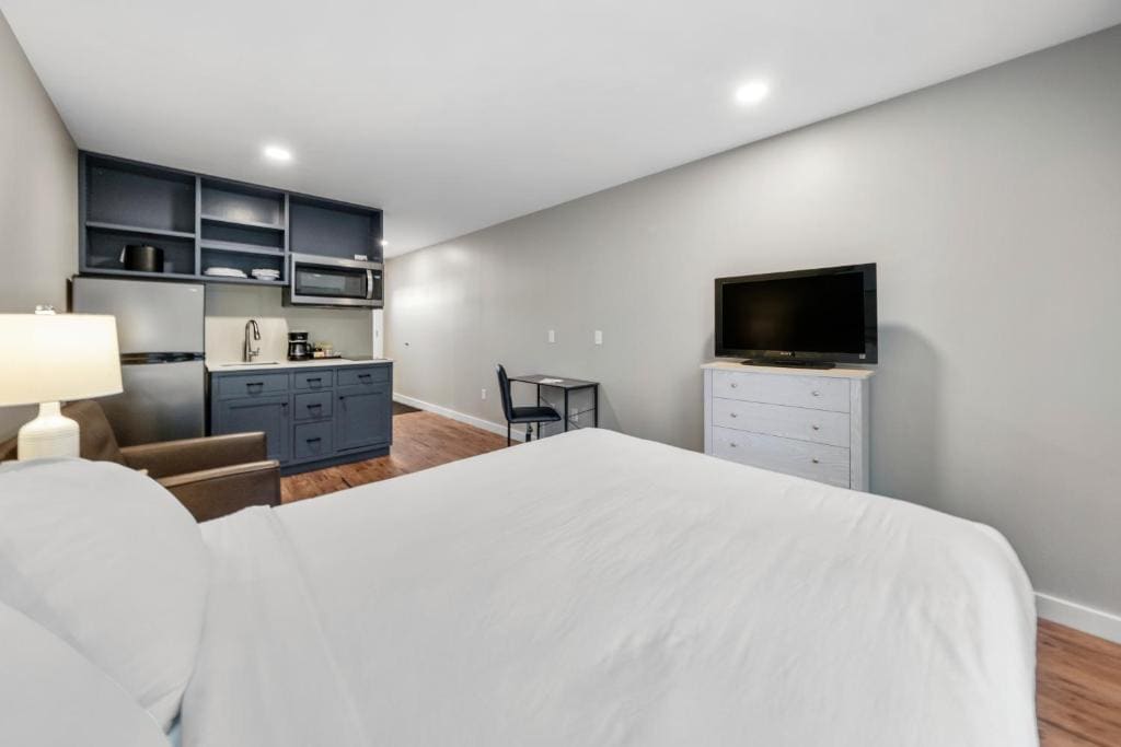 Queen Studio room - Image 2