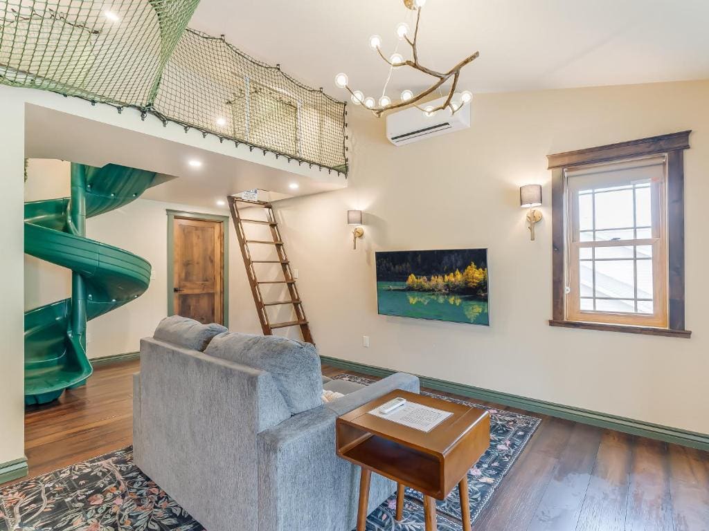 Apartment with Balcony room - Image 1