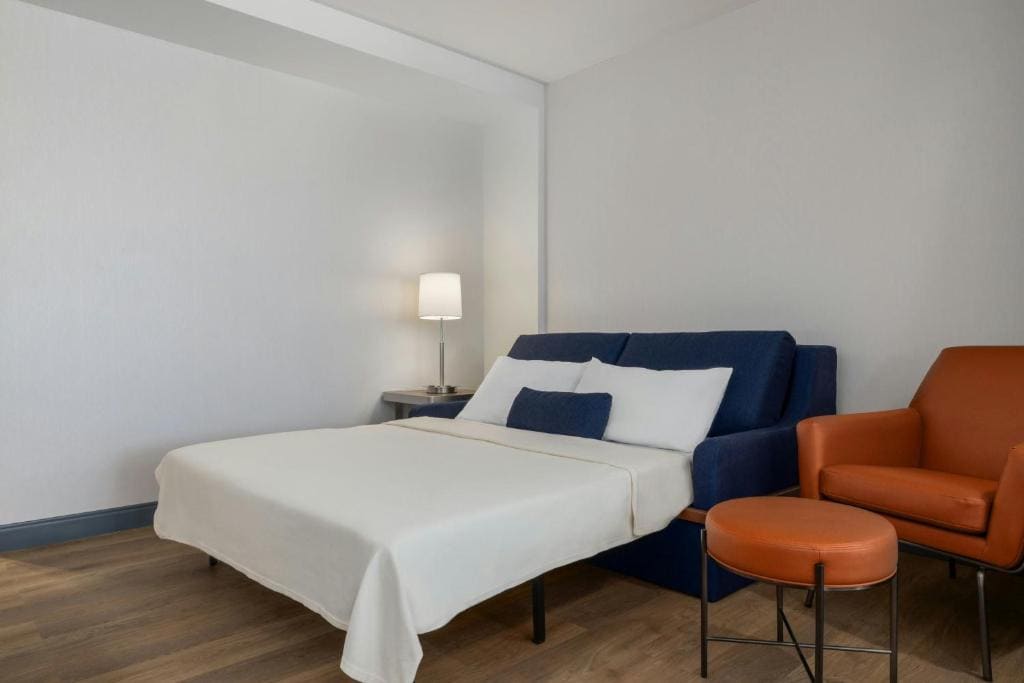 One-Bedroom Queen Suite with Two Queen Beds and Sofa Bed - Hearing Accessible room - Image 3