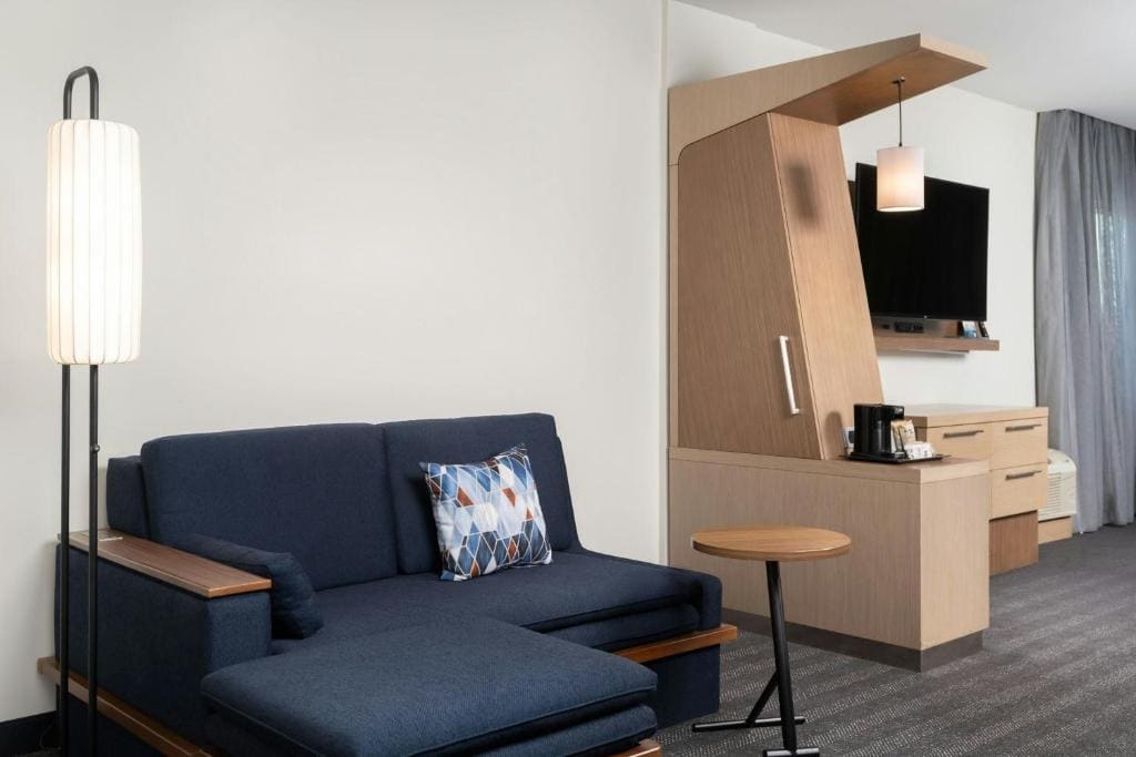 Studio with Two Queen Beds and Sofa Bed room - Image 1