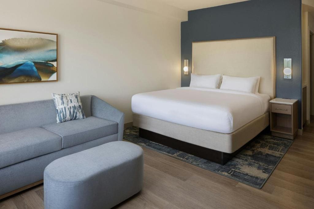 King Room with Sofa Bed room - Image 1