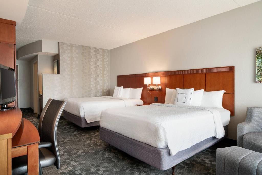 King Room with Sofa Bed room - Image 1
