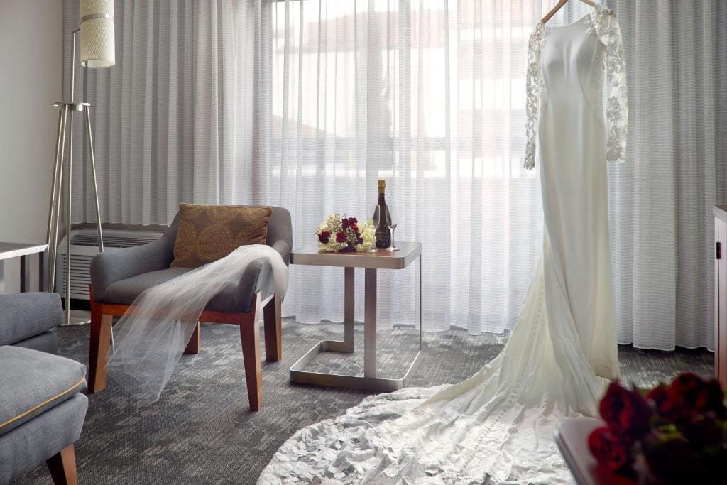 King Suite - Non-Smoking room - Image 3