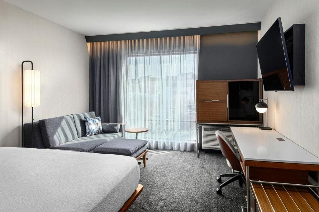 King Room with Sofa Bed room - Image 1