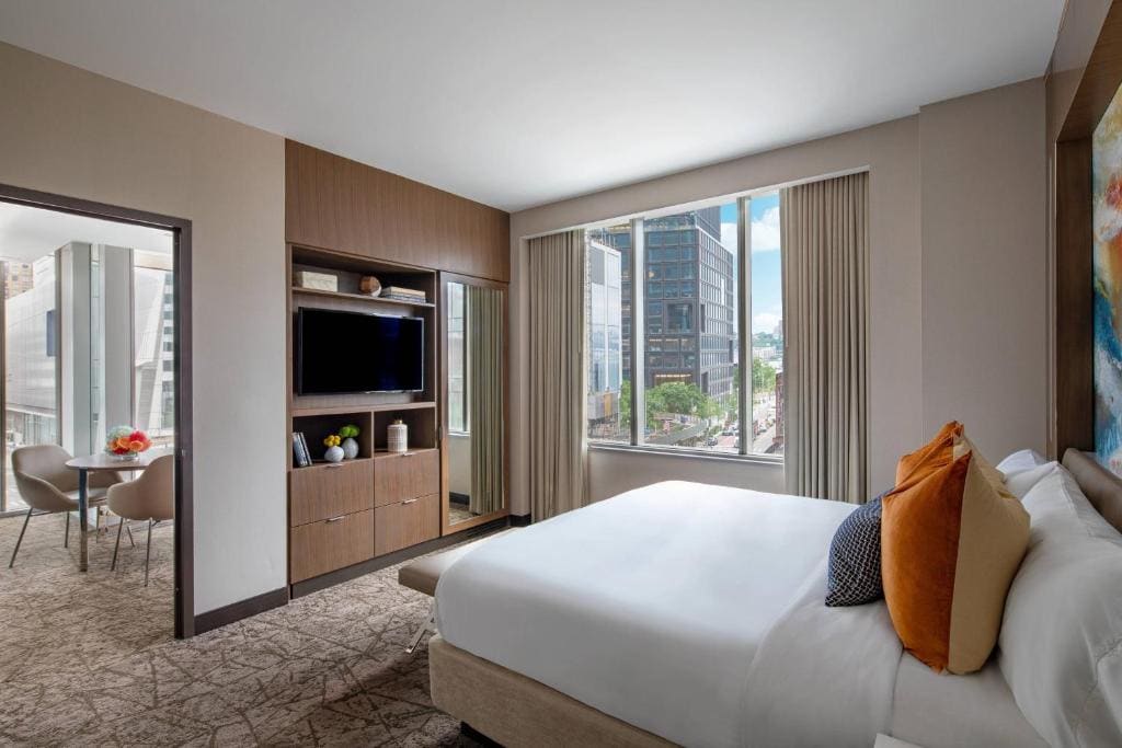 One-Bedroom King Suite with Sofa Bed room - Image 1