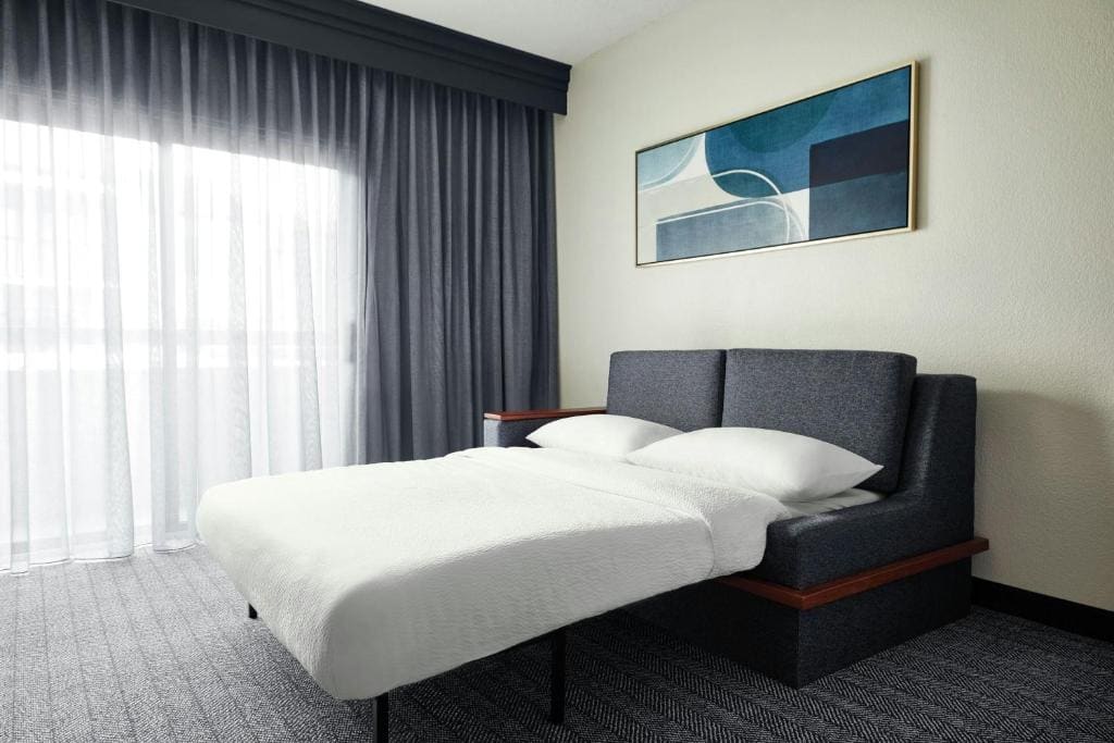 King Room with Sofa Bed room - Image 3