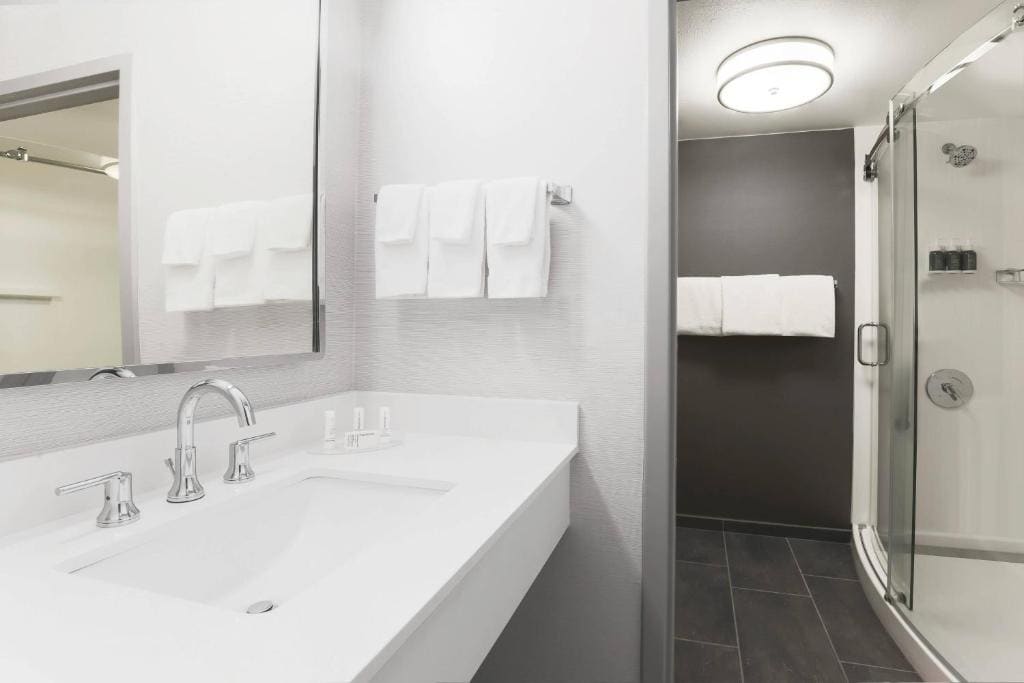Double Double Room, Guest room, 2 Double room - Image 3