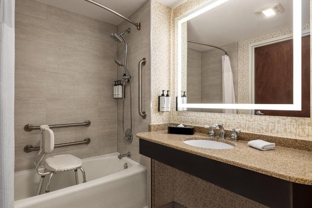 Standard King Room room - Image 2