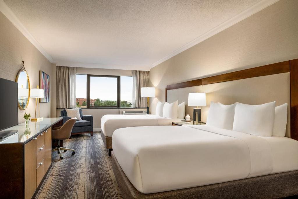 Standard Room with Two Queen Beds room - Image 1