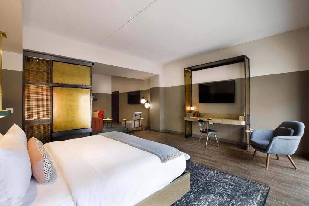 Deluxe King Room with Sofa Bed room - Image 1