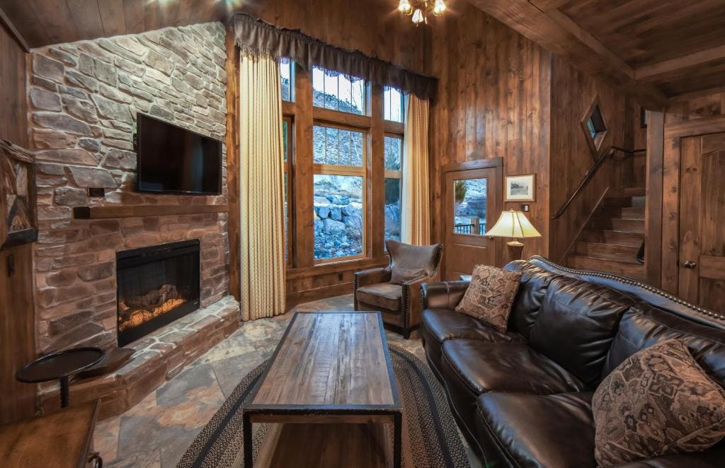 Two Bedroom Cottage room - Image 1