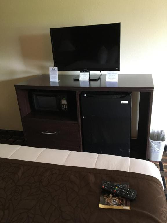 King Room - Non-Smoking room - Image 2