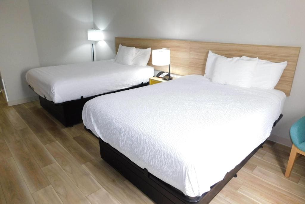 Double Room with Two Double Beds - Non-Smoking room - Image 1