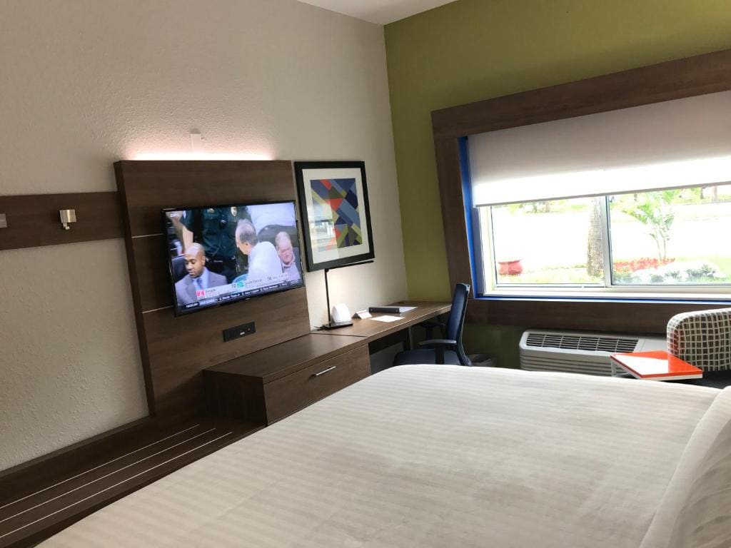 Leisure King Room - Non-Smoking room - Image 3