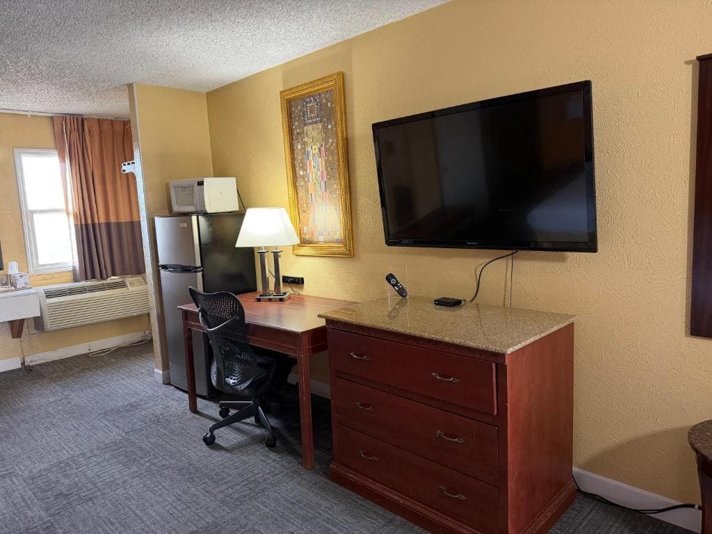 Deluxe Room room - Image 1