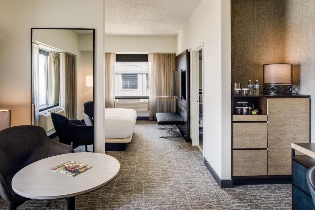 Junior Double Suite room - Image 2