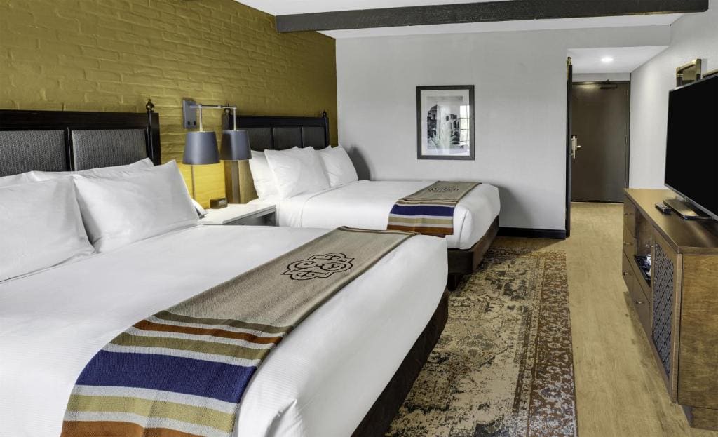 Queen Room with Two Queen Beds room - Image 1