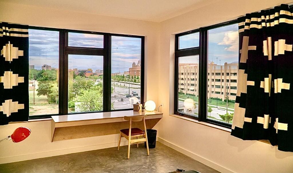 City View King room - Image 2